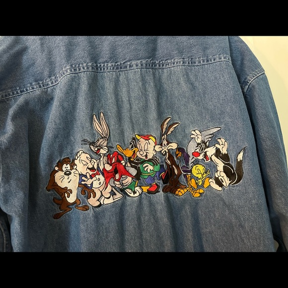 Looney tones Jean shirt - Picture 3 of 5